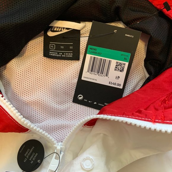 Nike Sportswear Swoosh Woven Hooded Jacket - Picture 3 of 6